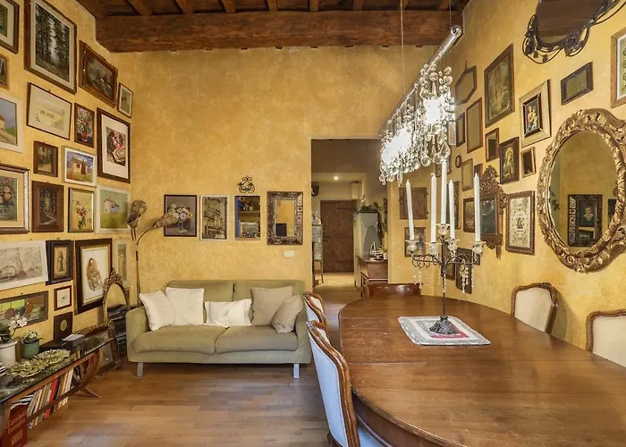 Apartman Characteristic With Terrace In